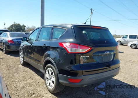 2016 Ford Escape S z USA, uszkodzony, nr VIN 1FMCU0F75GUB71136